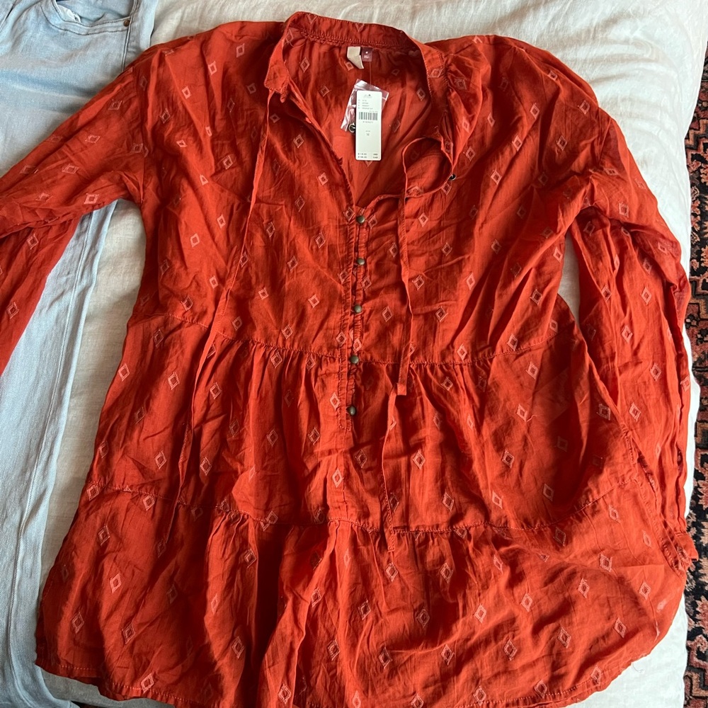 Anthropologie lightweight tunic